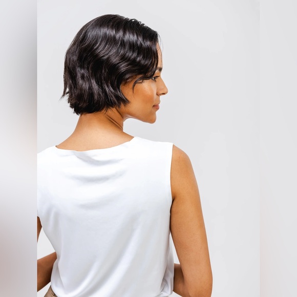 New - Ministry of Supply White Luxe Touch Tank - Picture 2 of 8